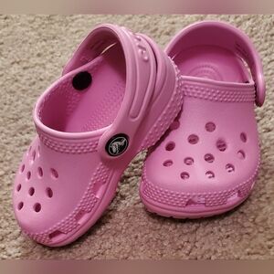 Like New ! Kids Pink Crocs Clogs
